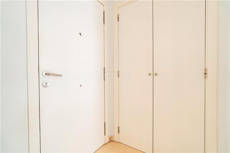 Foto d10668a8-6ec0-4a98-be88-5ba618d76a74. Apartament amb aparcament a El Terreno Palma de Mallorca