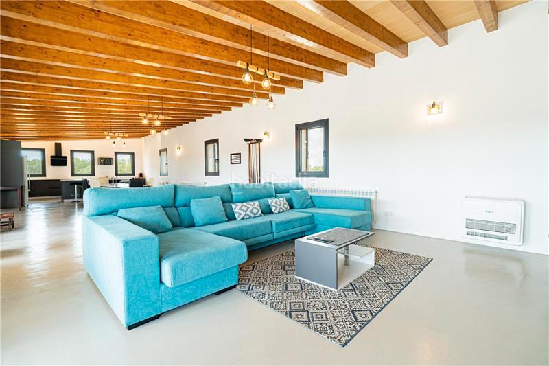 Foto 2c7eb82e-732b-4528-a4d2-eebd3f87af8b. Casale con camino riscaldamento parcheggio piscina in Campos