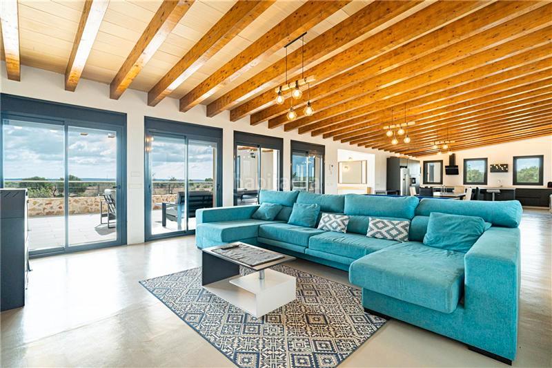 Foto 4322afc7-957f-487e-aa7b-d23b8a375b43. Casale con camino riscaldamento parcheggio piscina in Campos