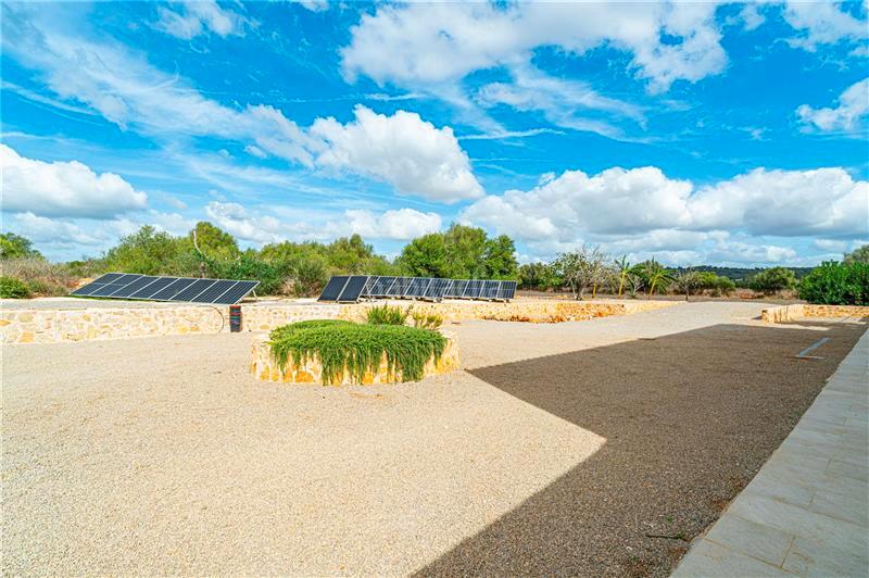 Foto 7f8a57b7-491a-42f0-8748-ceb39fbc697a. Casale con camino riscaldamento parcheggio piscina in Campos