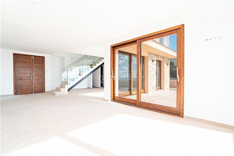 Foto 268b4af8-8e3a-4ae3-bc0e-9c148bf25176. Alquiler chalet alquiler. chalet en construcción en primera línea del mar en Llucmajor