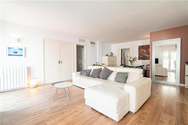 Foto 2364e456-f0b8-4ce3-a516-c3ccedf2e17f. Flat with parking in Santa Catalina Palma de Mallorca