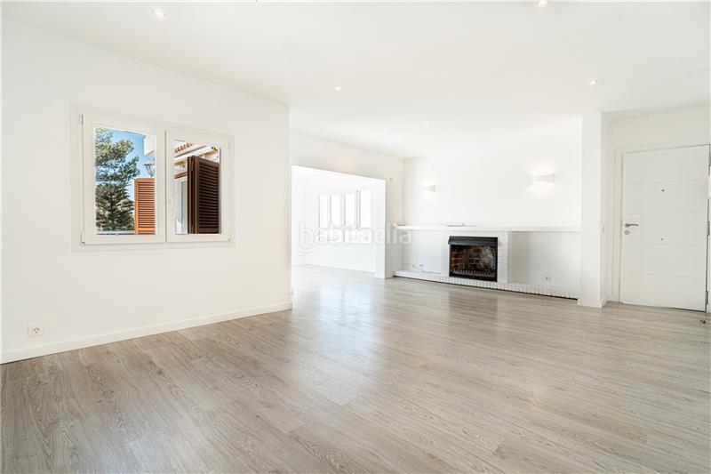 Foto 45e0d9bc-8073-47ea-8d86-4dad6b22a289. Lloguer xalet amb xemeneia aparcament piscina a Badia Blava-Badia Gran-Tolleric Llucmajor