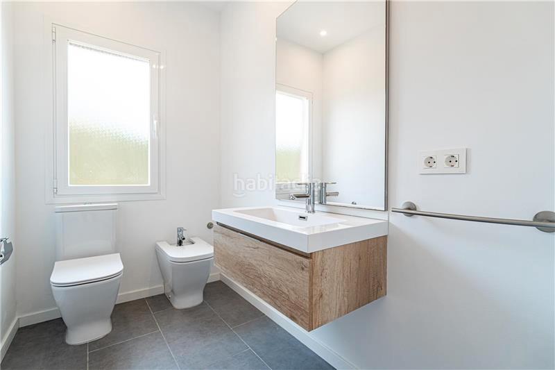 Foto 1908804b-2c11-409c-a18f-9791c4a98450. Location chalet avec cheminée parking piscine dans Badia Blava-Badia Gran-Tolleric Llucmajor