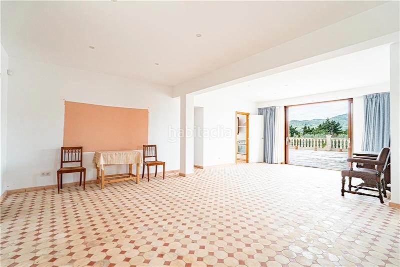 Foto 6376ff6e-534e-4578-920d-1bfb2b437743. Xalet amb xemeneia aparcament piscina a Establiments Palma de Mallorca