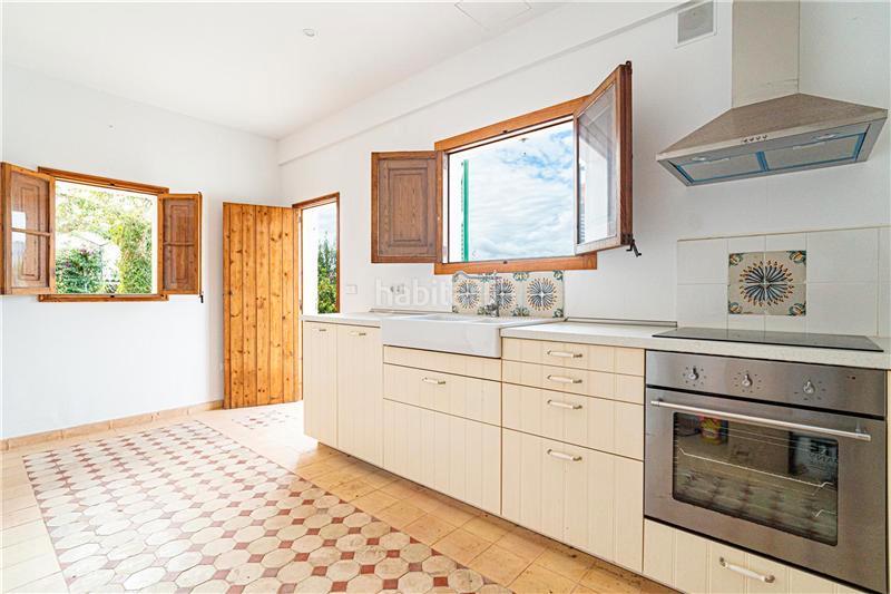 Foto 980cb5ff-3cf4-44ee-bf43-91c632cb8af1. Xalet amb xemeneia aparcament piscina a Establiments Palma de Mallorca