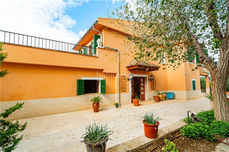 Foto d2f4ed92-2c6f-454c-84fa-632e41455e59. Xalet amb xemeneia aparcament piscina a Establiments Palma de Mallorca