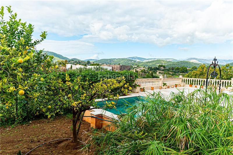 Foto e6991527-4fe3-4270-b9aa-d0aa42aab127. Xalet amb xemeneia aparcament piscina a Establiments Palma de Mallorca