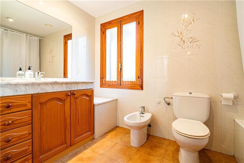 Foto 211954f0-ea5d-4bf7-8486-4697c83e5054. Chalet con camino parcheggio in Sa Cabaneta Marratxí