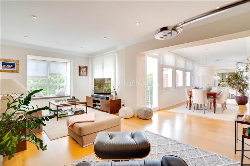 Foto 977b954f-e6e5-44e7-bd66-5068febbb94d. Casa adosada chalet adosado en zona colegios, en Los Almendros-Son Rapinya Palma de Mallorca