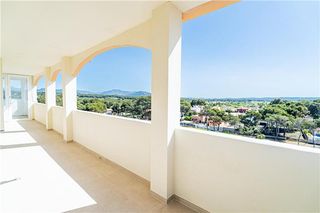 Piccolo appartamento in El Toro. Apartamento con terraza y vistas al mar en puerto adriano,