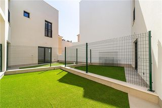 Casa adossada a Colònia Sant Jordi. A estrenar. adosado con terrazas junto al mar