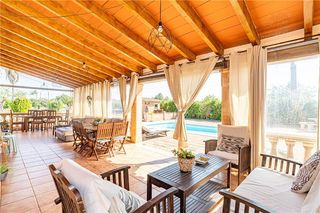 Mas à Sencelles. Finca rústica con piscina en solar de 8.700 m2 aprox.,