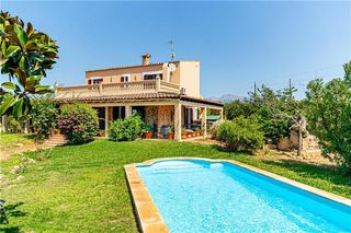 Bauernhof in Binissalem. Finca rústica en solar de 14.167m2 aprox.,
