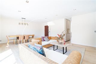 Penthouse in Bons Aires. Ático con terraza en planta,