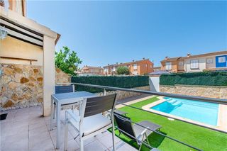 Semi detached house in Sa Torre. Chalet adosado con terrazas,