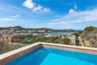 Attique à Santa Ponça. A estrenar. ático con terrazas y piscina privada en complejo res