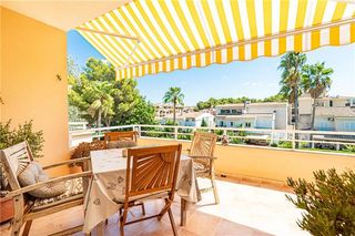Duplex in Maioris-Puig de Ros. Dúplex con terrazas en residencial con piscina comunitaria.