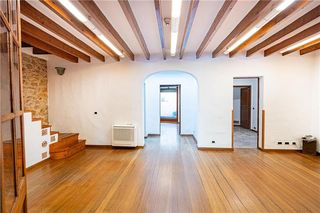 Chalet à Port de Pollença. Puerto pollença. casa de pueblo más una vivienda independiente
