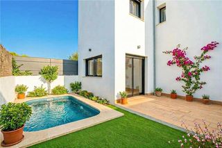 Casa adossada a Los Almendros-Son Rapinya. Adosado con jardín y piscina privados en zona colegios en solar
