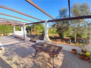 Bauernhof in Sant Jordi. Finca con terreno rústico en solar de 14.300m2 aprox.