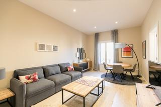 Miete Etagenwohnung  Calle aribau. Magnifico piso totalmente amueblado situado en eixample