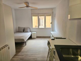 Rent Apartment in Vila de Gr�cia. Apartamento loft recien reformado amueblado en gracia