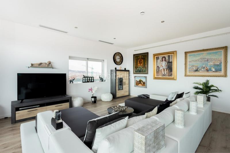 Foto 26c59f27-7f1f-4d00-931d-62b7f9a99caf. Lloguer pis amb calefacció aparcament piscina a Poblenou Barcelona