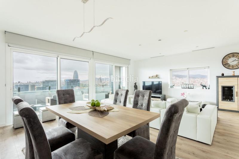 Foto 8262e08a-7e37-4896-afd5-ee0f1c6b0a85. Location appartement avec chauffage parking piscine dans Barcelona