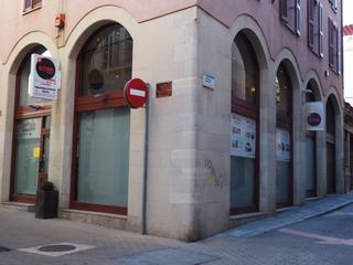 Local Comercial a Centre. Local en venta en centro