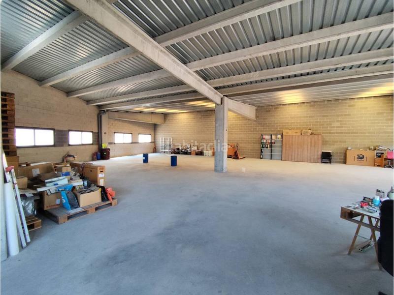 Foto c203b0e0-10c0-4c5d-9325-a480377132b4. Lloguer local comercial a Llevant Igualada