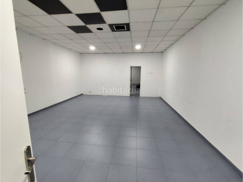 Foto 04b2c0bc-c591-406e-ba62-f292f9e590e9. Lloguer local comercial a Centre Igualada