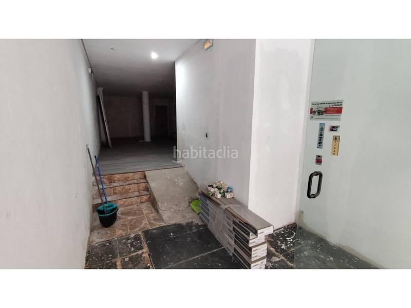 Foto f2881779-719c-45a6-b7a9-b302ff0c3f2d. Rent business premise in Centre Igualada