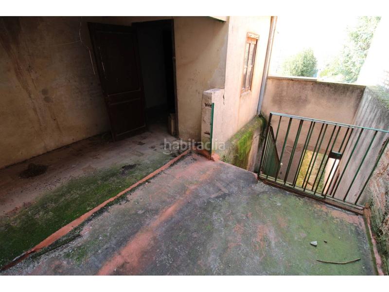 Foto 948f5ef2-4ee9-470a-85e5-d9865ad9a53c. Casa  nucli antic montbui con 455 m2 de jardí en Santa Margarida de Montbui