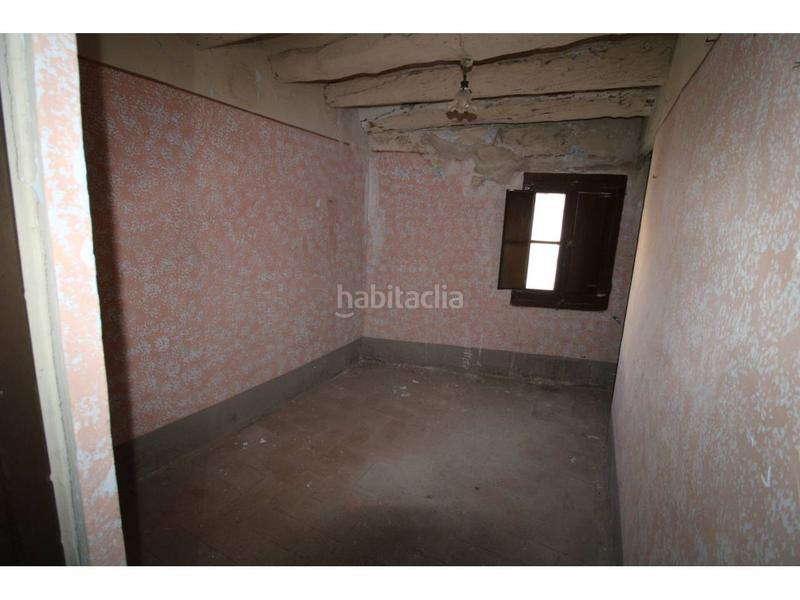 Foto e6c53519-ce88-45c3-8dd8-ab9a1ca49bb0. Casa  nucli antic montbui con 455 m2 de jardí en Santa Margarida de Montbui