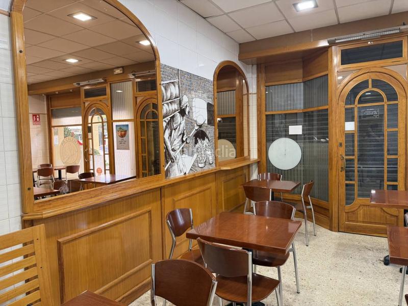 Foto dc218fdb-58c8-4c02-9b40-21fb8e03c89d. Location local commercial dans Poble Sec Igualada