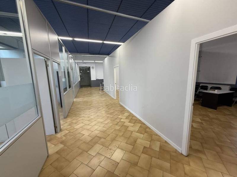 Foto 6da78d48-8c6f-4030-985f-9de8350845a7. Edificio in Centre Igualada