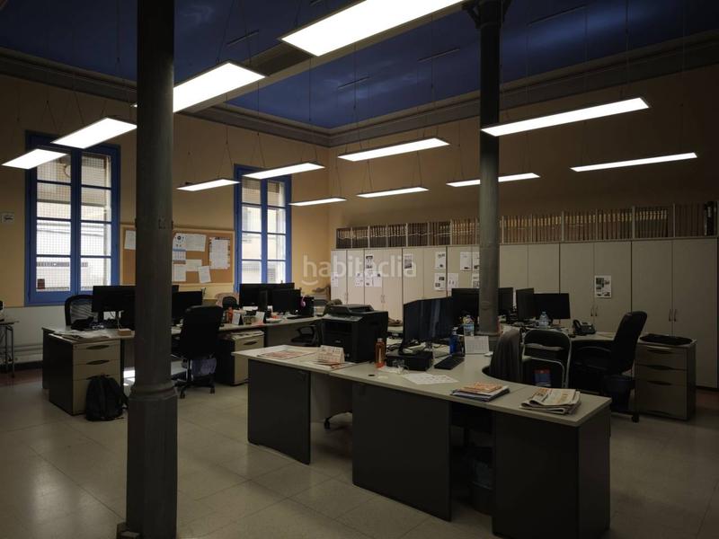 Foto 89789132-6422-4c3d-9008-5a93b0eddec5. Edificio in Centre Igualada