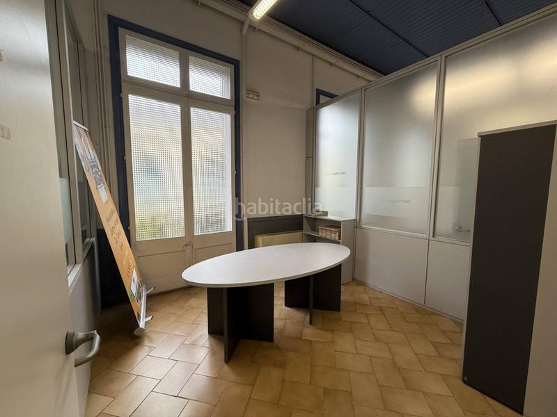 Foto f1b9fcac-905c-43d9-ad92-fd06190fb7bb. Edificio in Centre Igualada