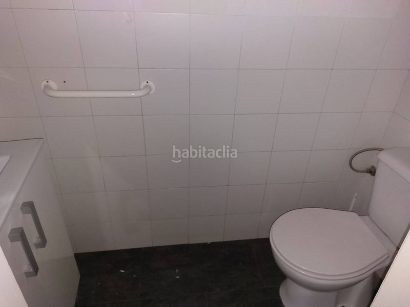 Foto 7e501922-e2ff-4b01-a354-fad28891008d. Local comercial a Centre Igualada
