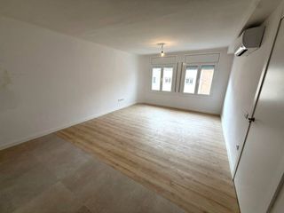 Appartement à Poble Sec. Piso con gran terraza en poble sec igualada