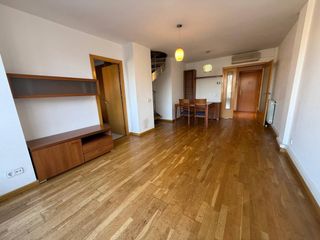 Rent Duplex in Centre. Dúplex en alquiler