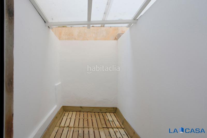 Foto 2a114a2e-2ea7-48f1-97b1-8bdaac446e09. Piano terra in Sants-Badal Barcelona