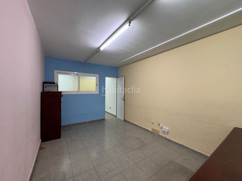 Foto 704f3494-8c4f-4902-9af0-c34222880f58. Nau industrial a Centre Hospitalet de Llobregat (L´)