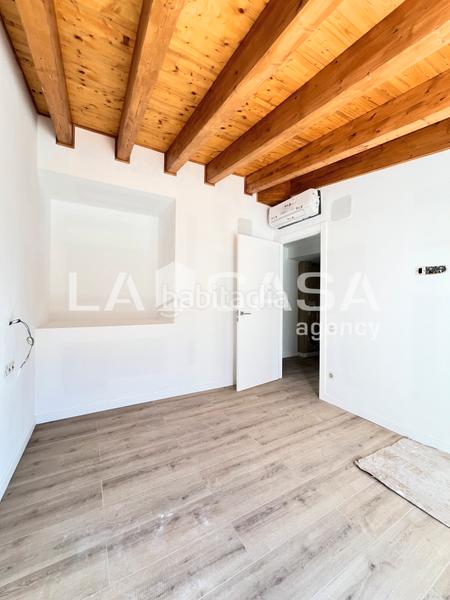 Foto 486df07b-2d1a-442c-ae88-23c086fd0aad. Dachwohnung in Llefià Badalona