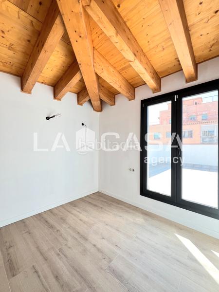 Foto 4978f6f9-1328-407f-af02-6d10a1e90efc. Dachwohnung in Llefià Badalona