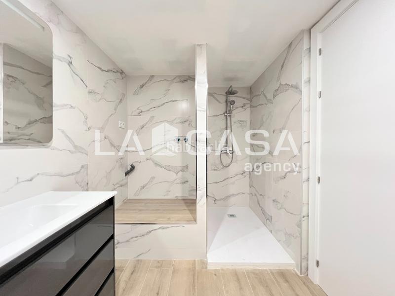 Foto 9eb5075d-2ffb-4ec1-b4cc-60e1cc3a8167. Dachwohnung in Llefià Badalona