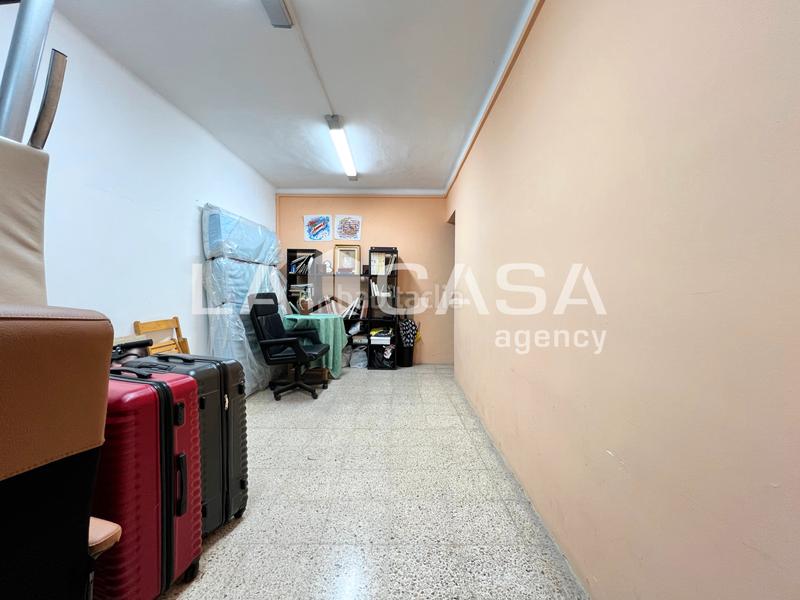 Foto 26f78ade-de42-4220-bb98-c5d196f55bc2. Local comercial a Llefià Badalona