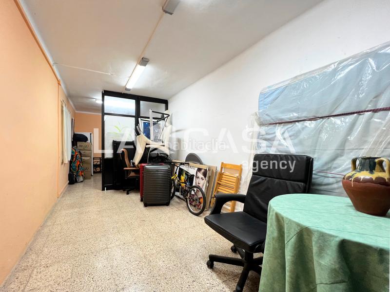 Foto a20603d5-49e2-4d46-96c2-54caa5d53c74. Local comercial a Llefià Badalona