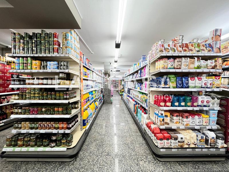 Foto bb5b0872-e0d2-4a31-a310-2186ec700ab5. Local comercial en Llefià Badalona